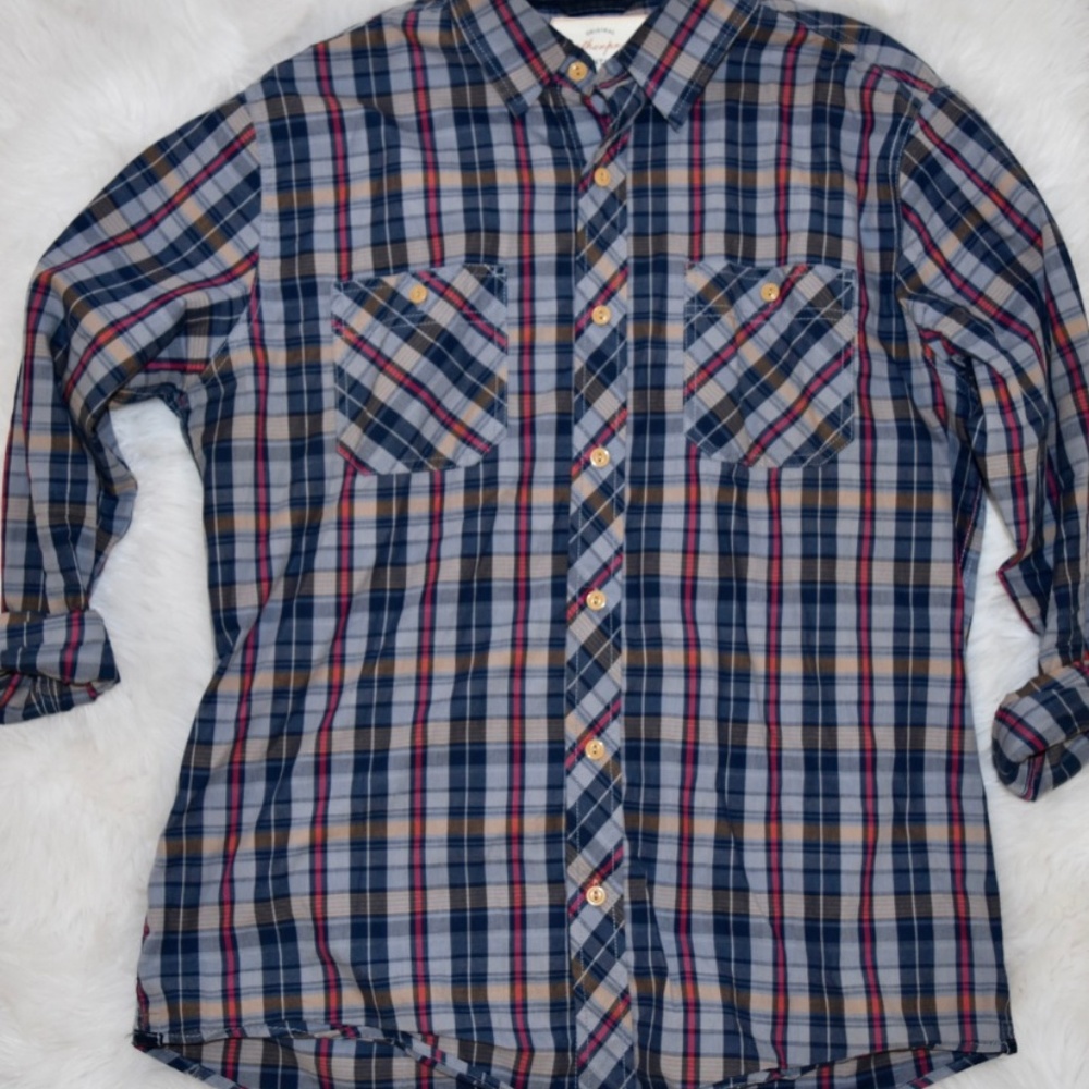 Weatherproof Button-Up - Picture 3 of 3